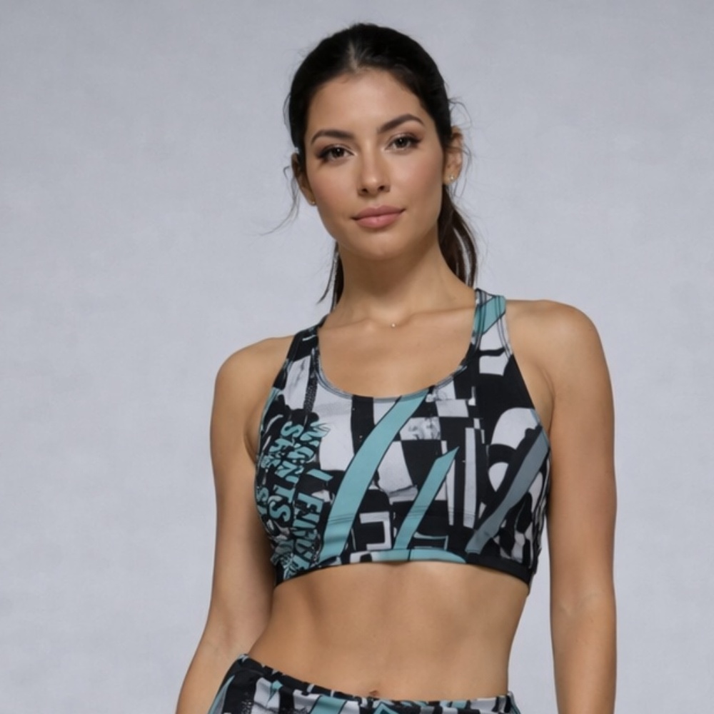Chic & Supportive Two-Piece Activewear Set β¨ - Picture 2 of 11